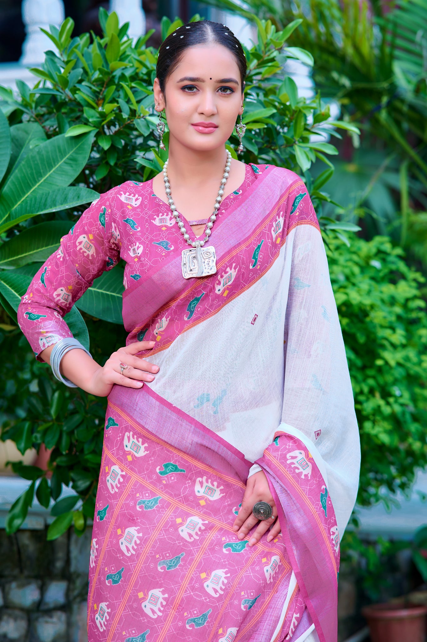 Elegant Cotton Partywear Saree – Effortless Style for Every Occasion 