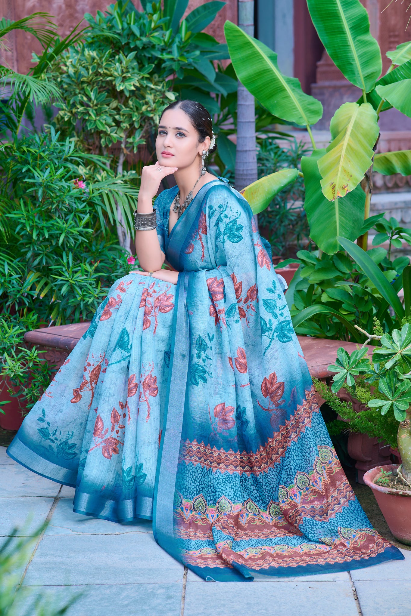 Minimalist Beauty: Cotton Sarees for Modern Women