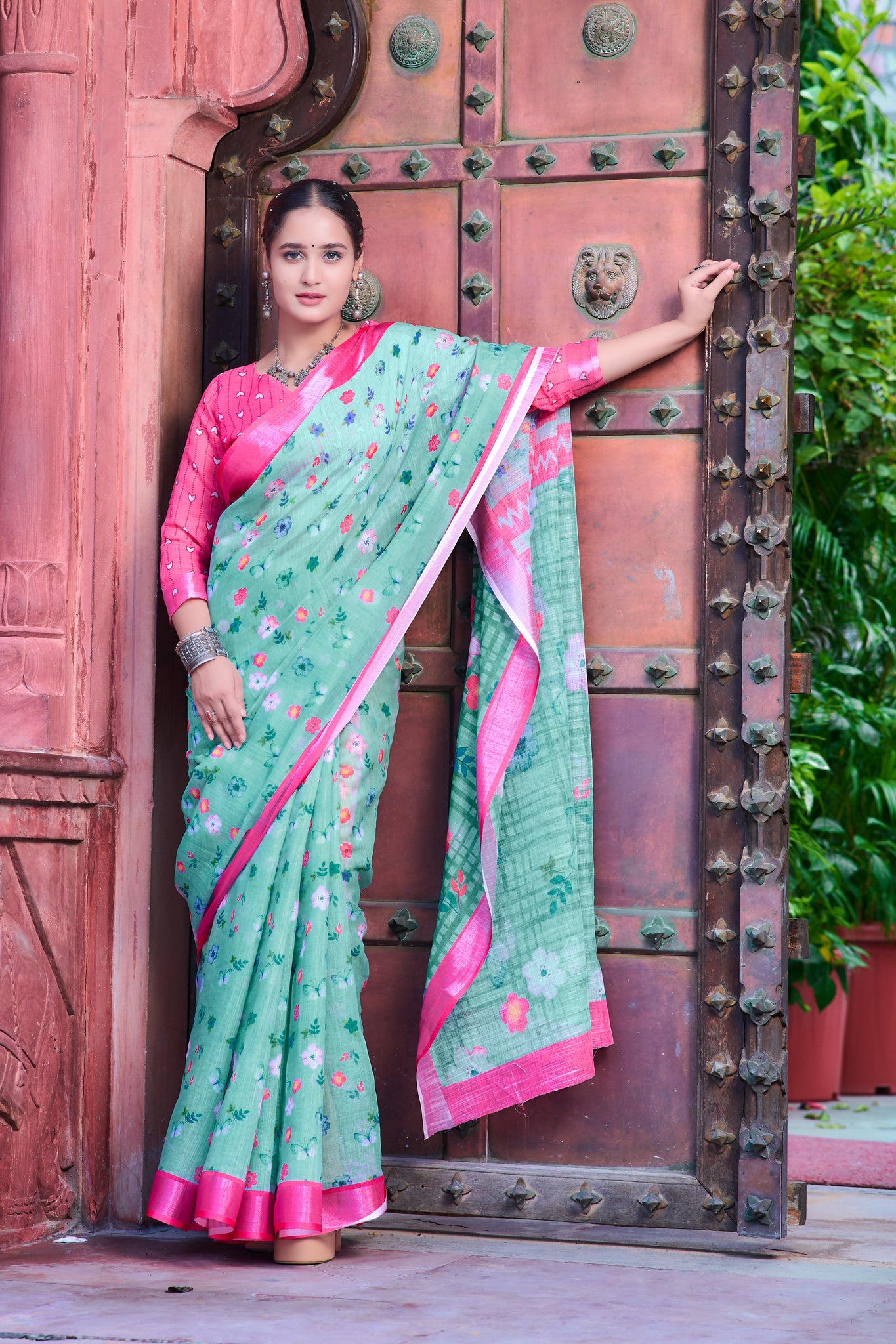 Weaves of Comfort: Handpicked Cotton Sarees