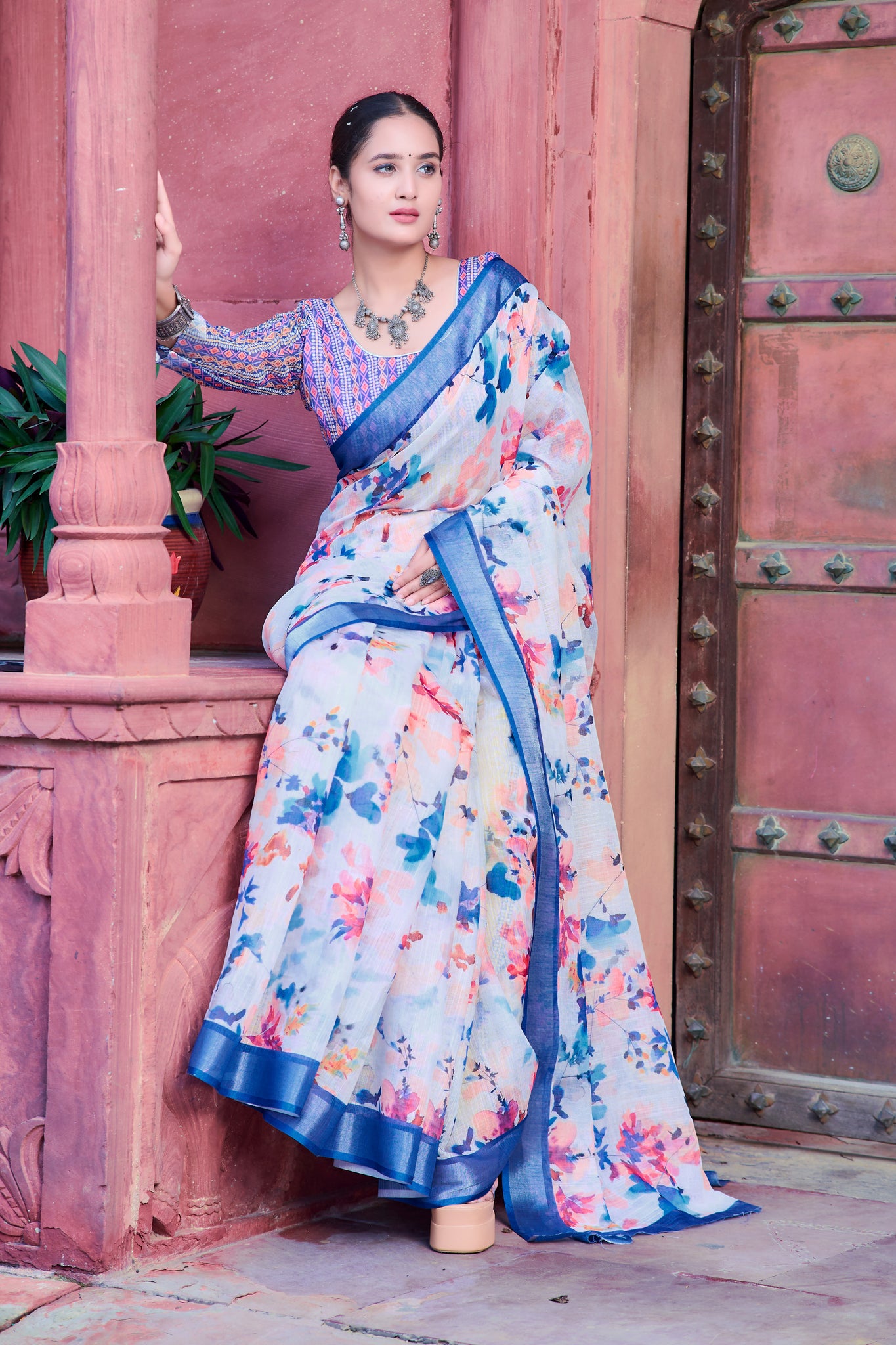 Weaves of Comfort: Handpicked Cotton Sarees