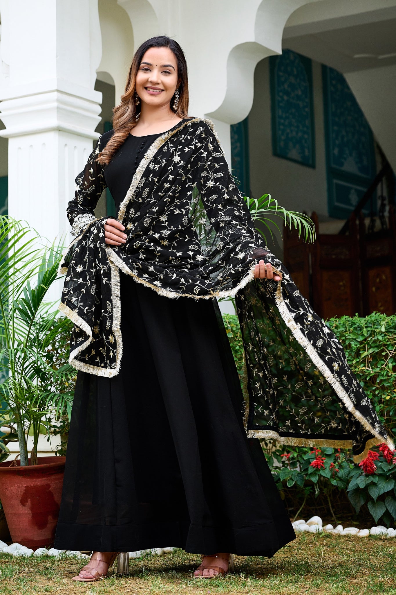 Womens Ethnics Black Anarkali Kurtaset With Dupatta 