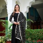 Womens Ethnics Black Anarkali Kurtaset With Dupatta 