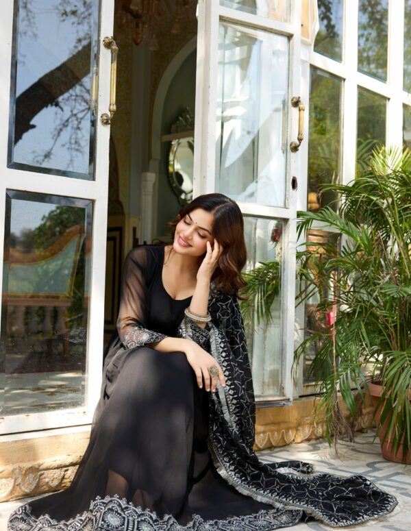 Havy Sequence Embrodery Work Anarkali Kurta Sets